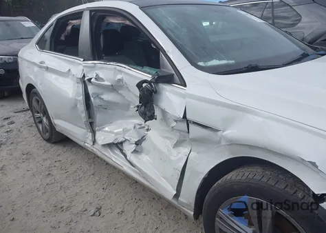 2019 Volkswagen Jetta 1.4T R-Line/1.4T S/1.4T Se from USA, damaged, VIN 3VWC57BU5KM101121